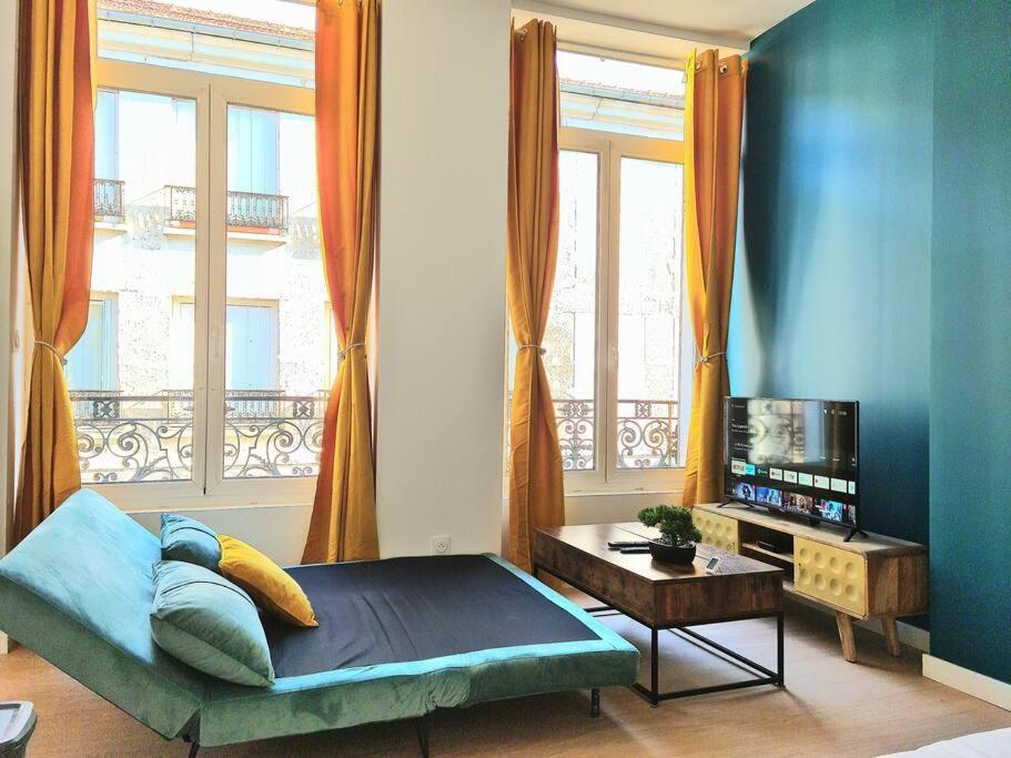 Le Cosy Central Moderne Et Chaleureux Saint-Etienne  Exterior photo